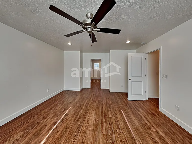1328 E White St — Photo 13