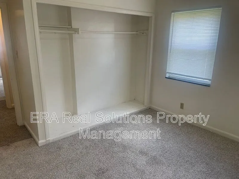 2 bed, 1.0 bath, 960 sqft, $795 — Photo 4