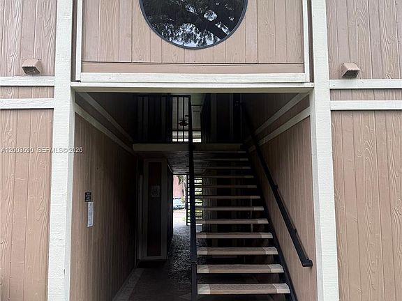 3rd image of 7703 Ashmont Cir #213