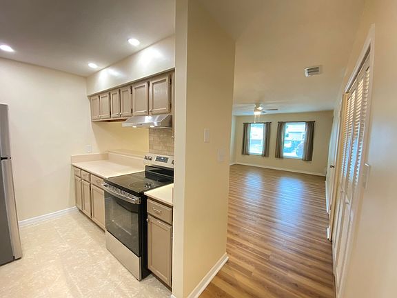 5th image of 513 Ramsdell Ave