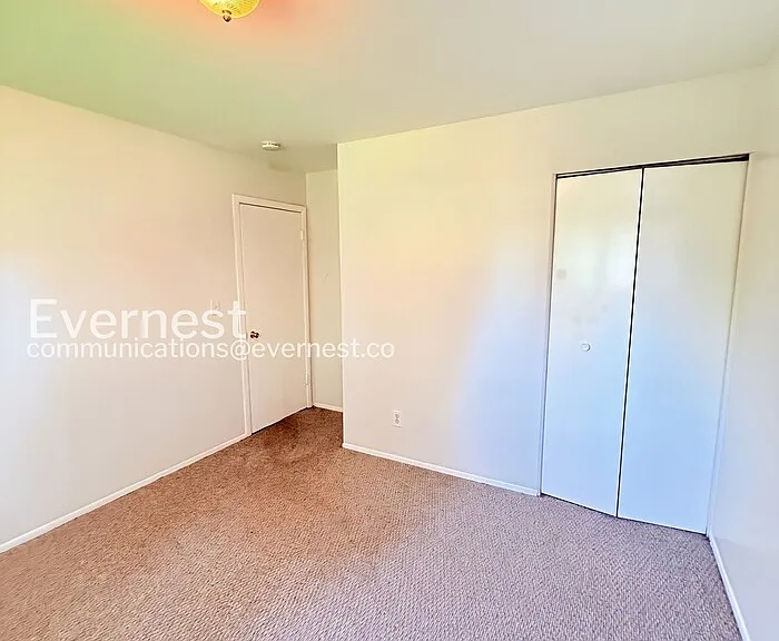 4224 Frazho Rd — Photo 18