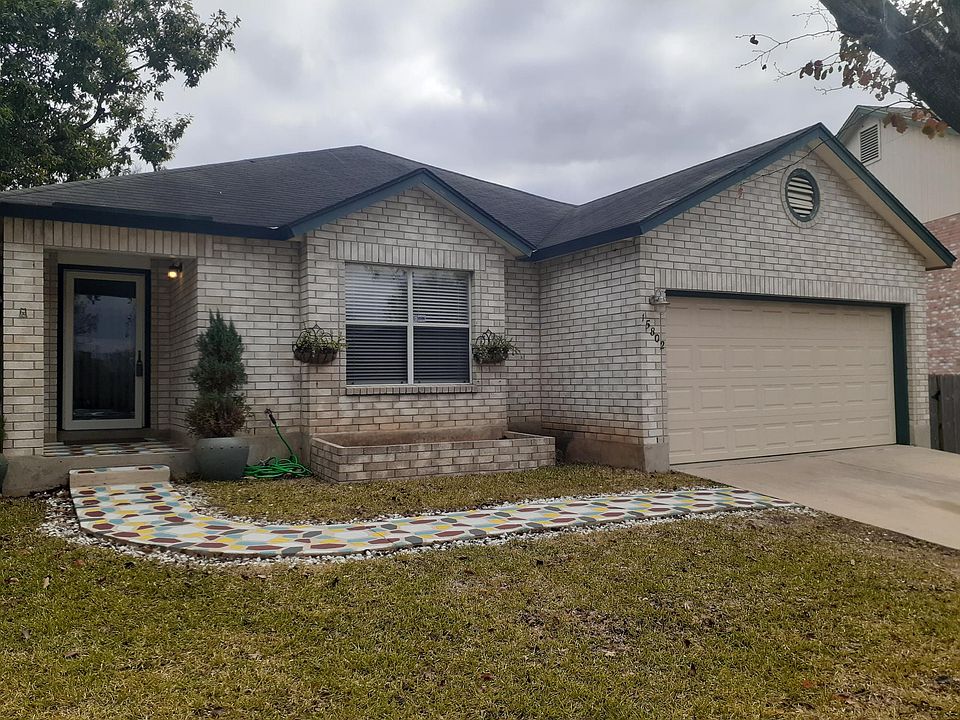 1st image of 15802 Pleasant Well Dr