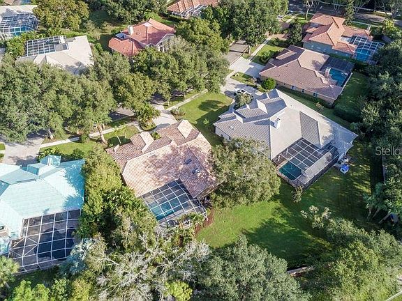 4th image of 2100 Pinnacle Cir S
