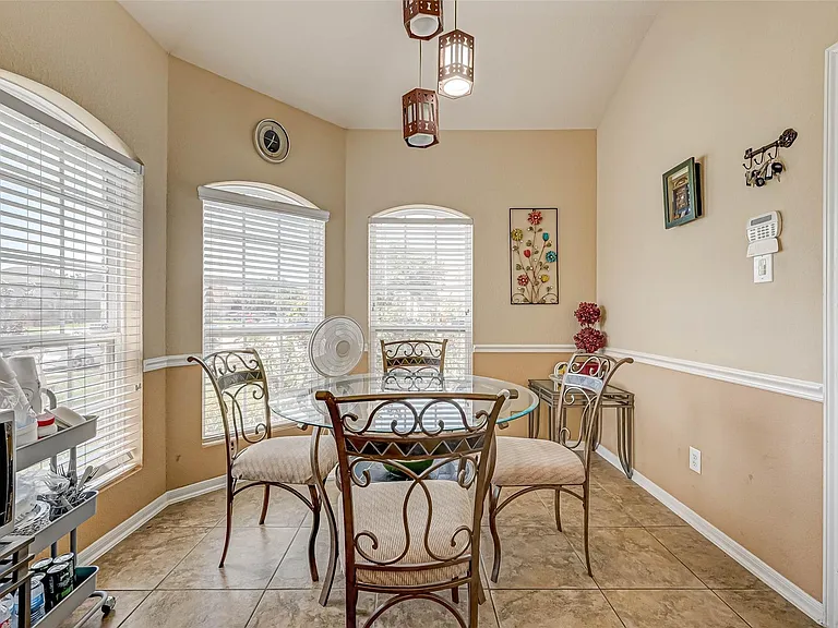 19223 Brook Village Rd — Photo 22