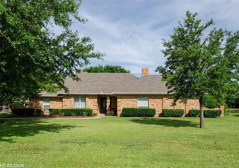 1st image of 10722 Woodbridge Dr
