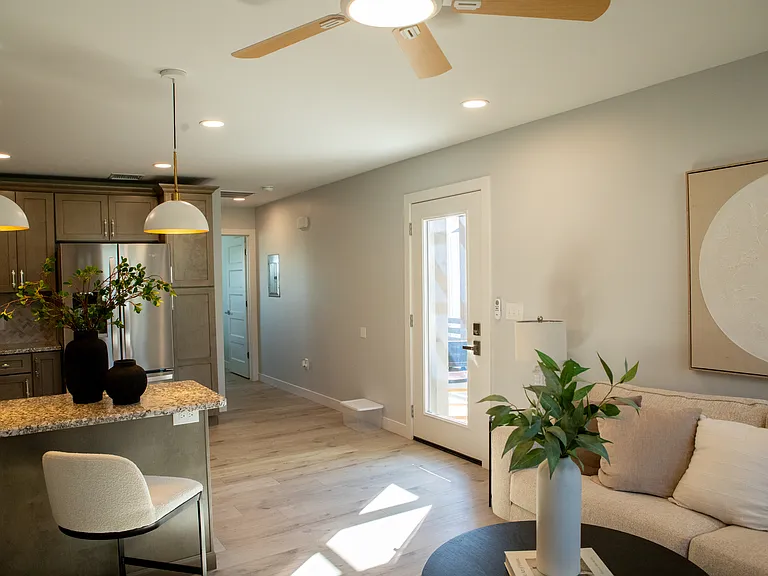 The Retreat at Paradise Valley Apartments — Photo 25