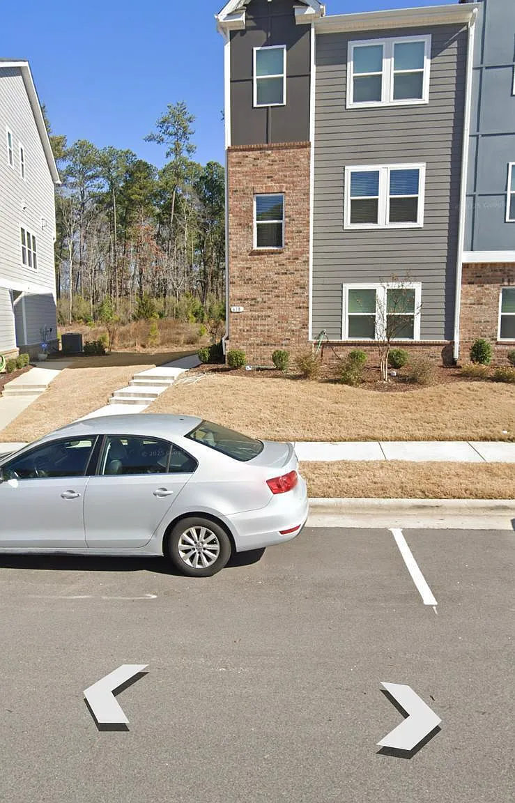 4 bed, 3.5 bath, $2,350 — Photo 4