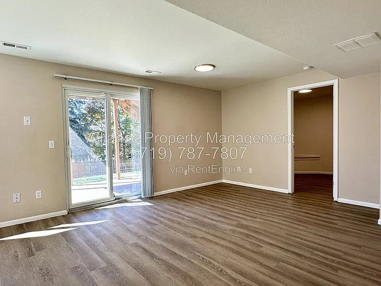 965 Piros Dr — Photo 41