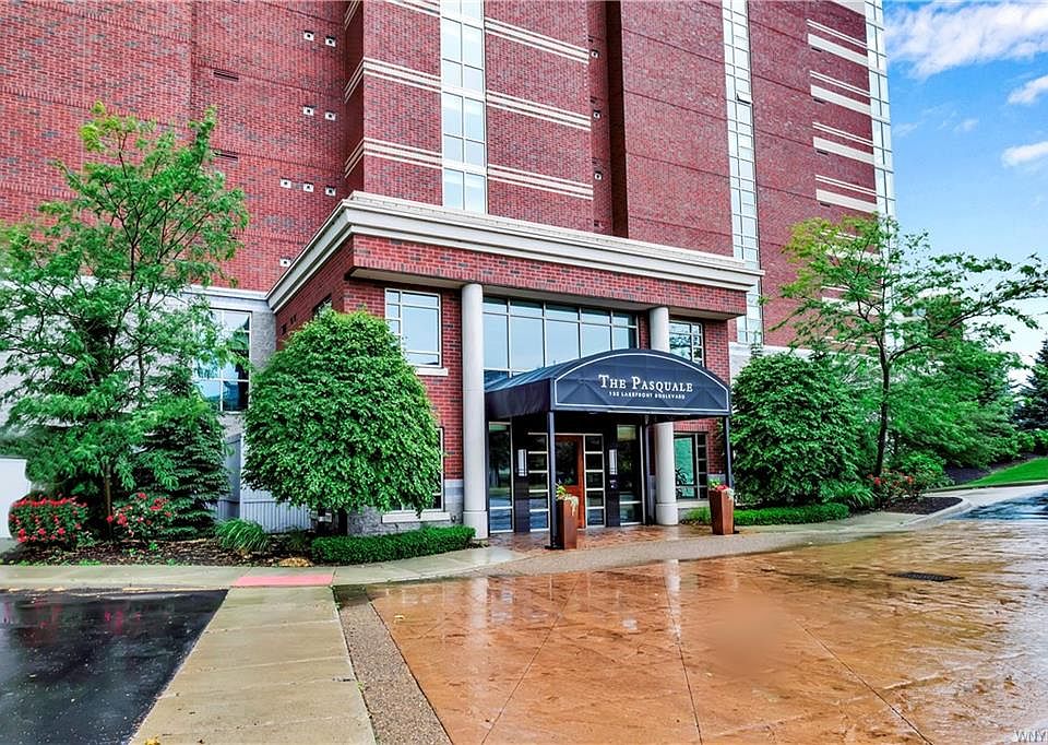 1st image of 132 Lakefront Blvd Unit 203