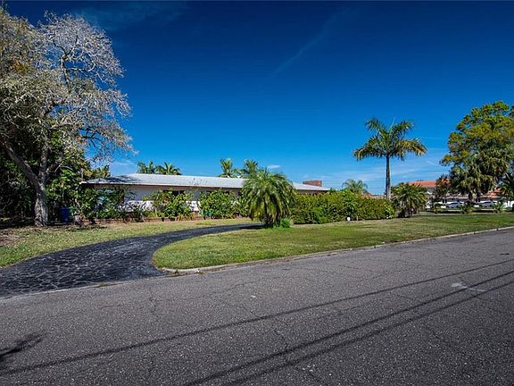 4th image of 1782 Brightwaters Blvd NE