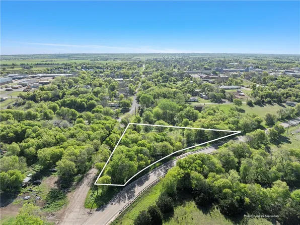 Fm 107, Moody, TX 76557