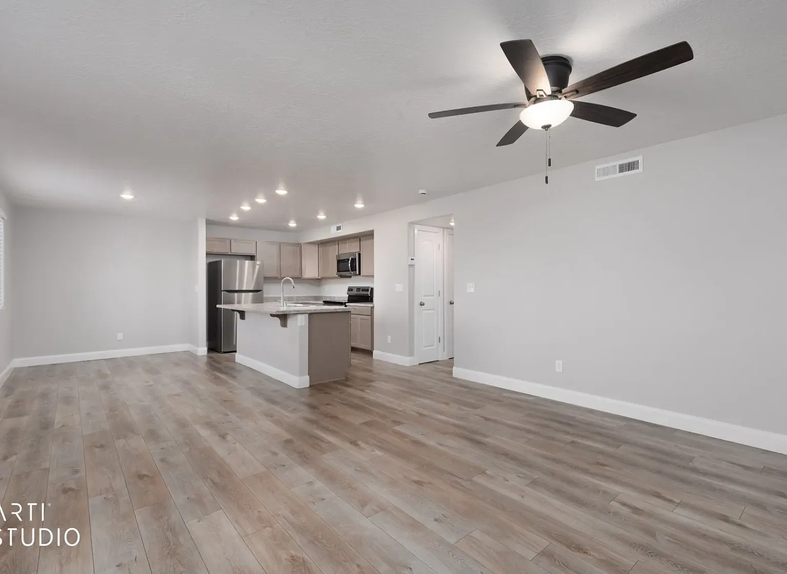 130 E. First North St. — Photo 3