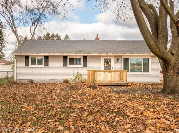 2289 Dawes Ave, Shelby Township, MI 48317