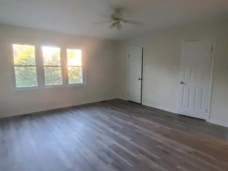 3807 Davis Ct — Photo 6