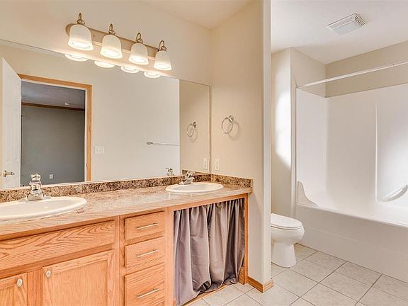 5th image of 252 Morgan Creek Ln