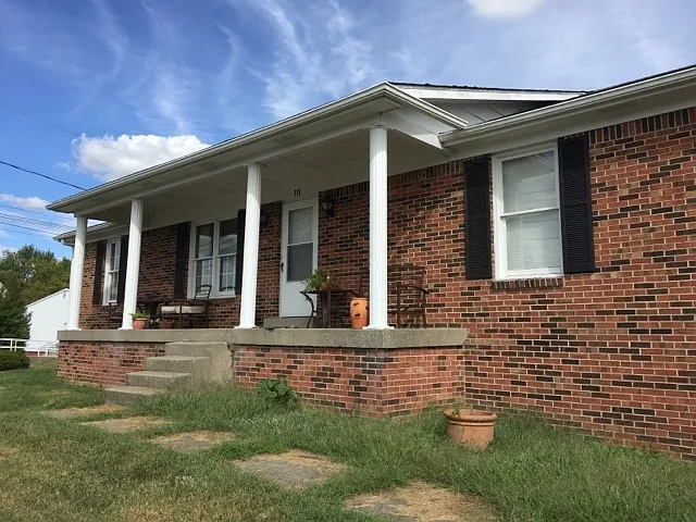 111 Pleasureville Rd — Photo 2