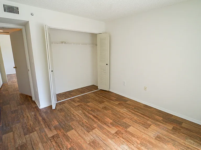 Homestead Colony Apartments — Photo 18