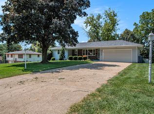 15388 Hilltop Rd, Council Bluffs, IA 51503