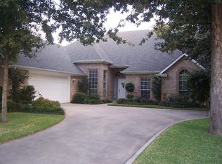 416 Windjammer Ln, Azle, TX 76020