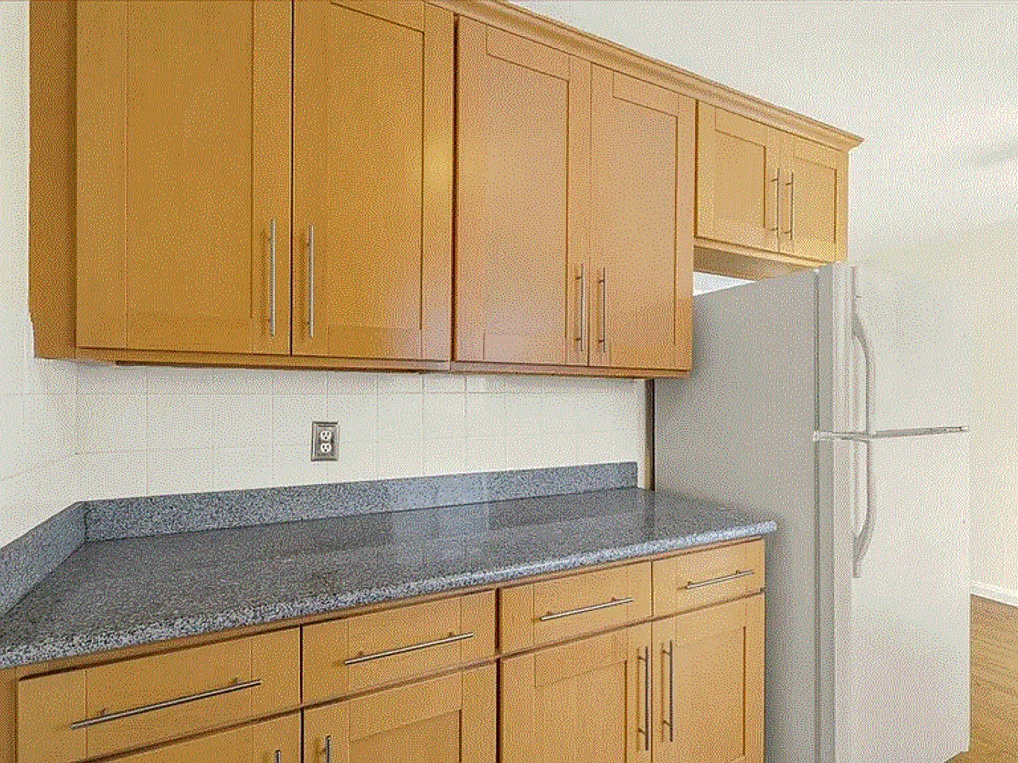 2008 Colony St — Photo 4