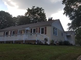 122 Brookside Rd, Spartanburg, SC 29301