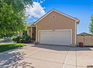 4856 S 189th Cir, Omaha, NE 68135