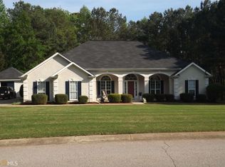 104 Wellington Dr, Lagrange, GA 30241