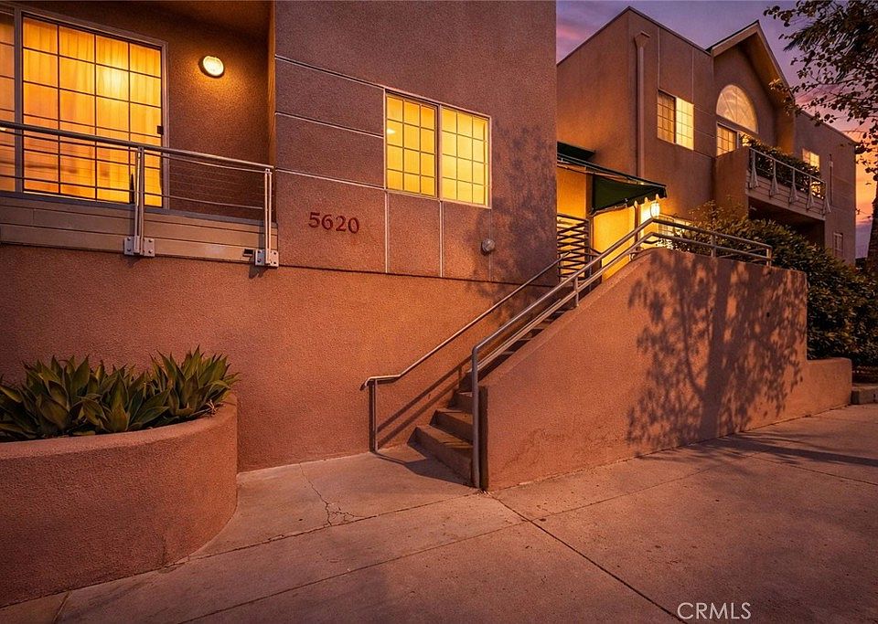 1st image of 5620 Yolanda Ave APT 111