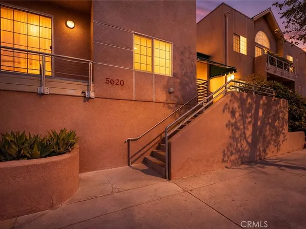 5620 Yolanda Ave APT 111, Tarzana, CA 91356