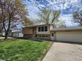 114 Woodland Dr, Forest City, IA 50436