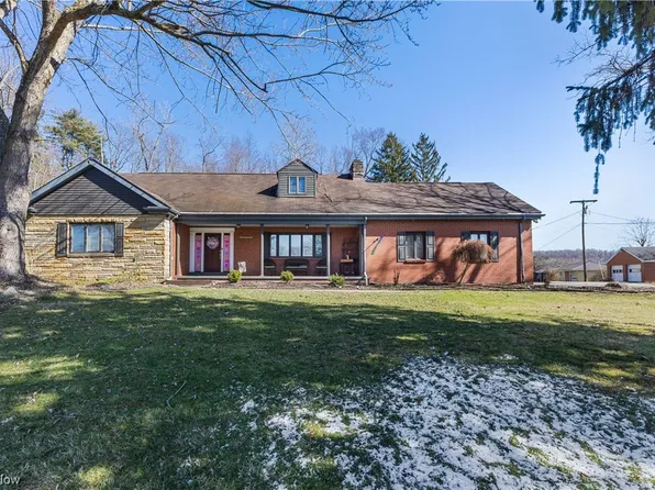 120 Sunset Ave, Wellsburg, WV 26070