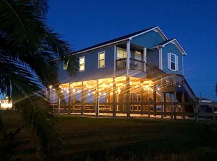 822 22nd St, Pt Bolivar, TX 77650