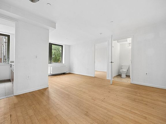 3rd image of 2132 2nd Ave APT 2E