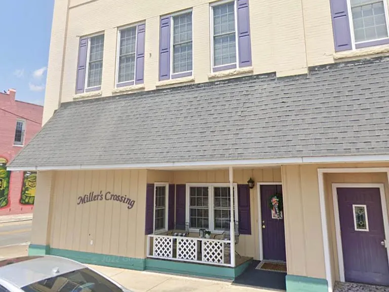 103 N Center St #E — Photo 1
