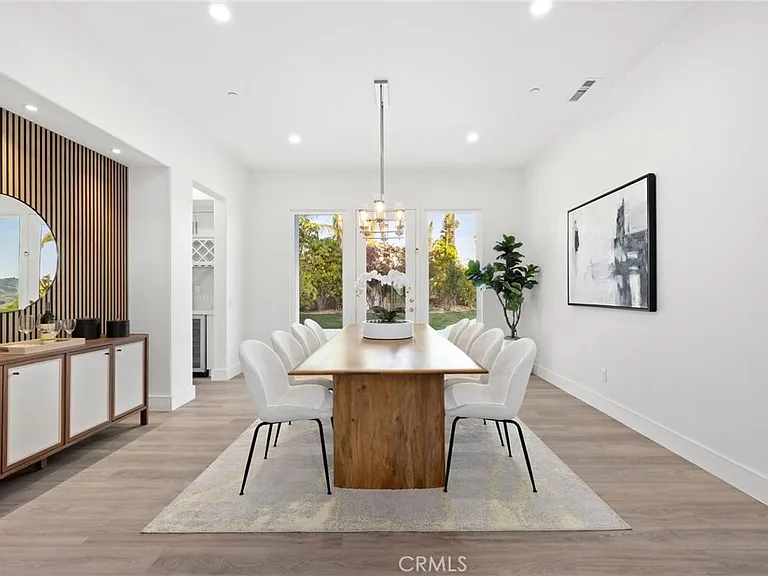 5704 Lyon Ct — Photo 9