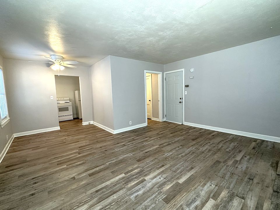 1st image of 117 Birch St S #5