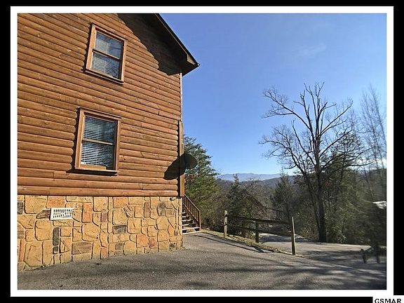 2nd image of 1614 Majestic Oak Way