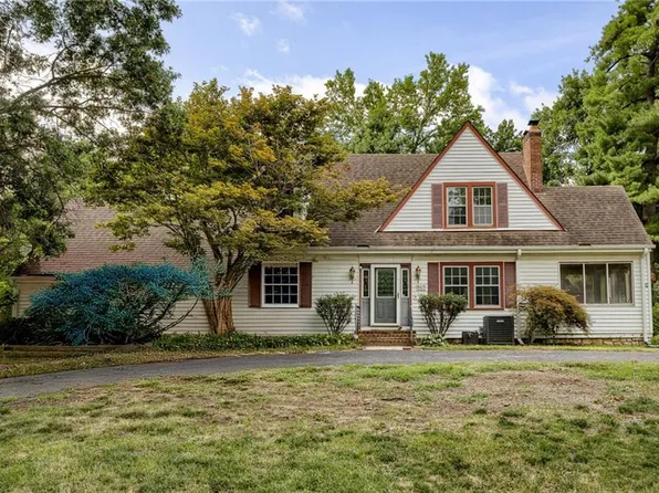 6415 W 83rd St, Overland Park, KS 66204