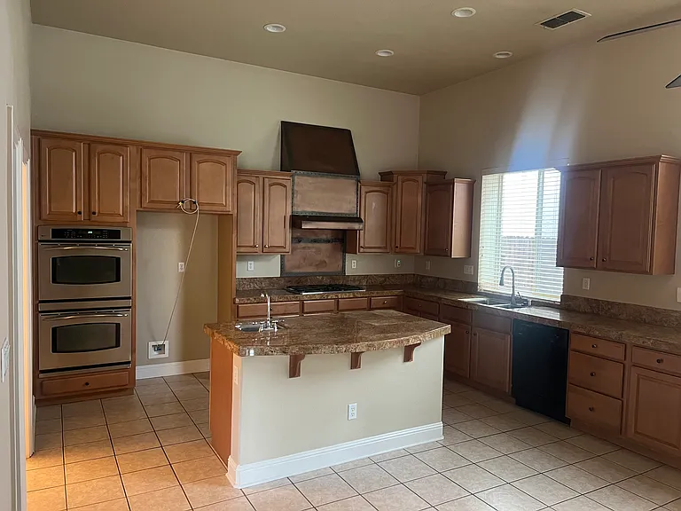 2205 Maloney Dr — Photo 4
