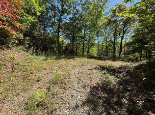 9-2 Treetop Dr, Hayesville, NC 28904