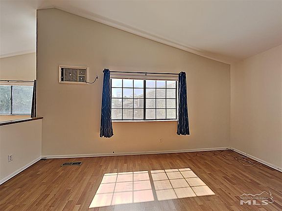 4th image of 230 Date Palm Dr