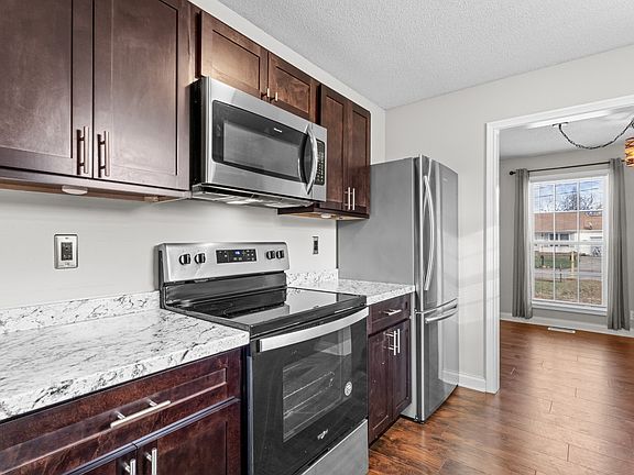 3rd image of 578 Joshua Dr