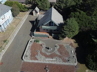 516 Ocean Shores Blvd, Ocean Shores, WA 98569