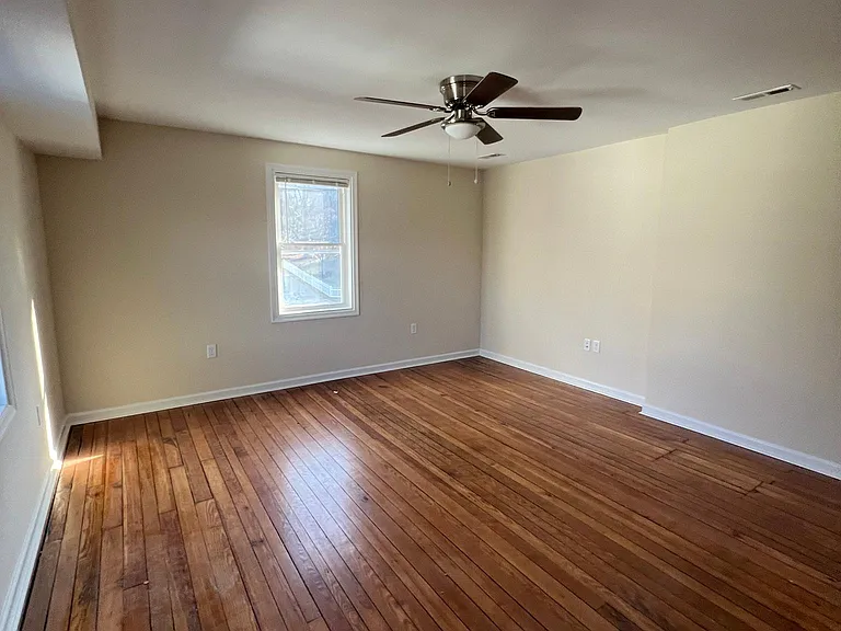 10876 York Rd #4 — Photo 14