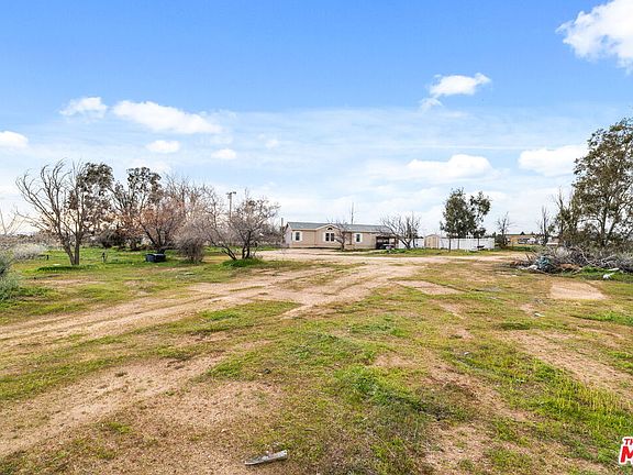 3rd image of 6425 Smoke Tree Rd