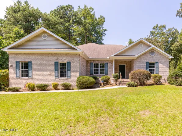 101 Lancashire Court, West End, NC 27376