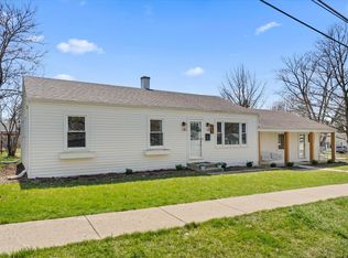 406 E Elm St, Wheaton, IL 60189