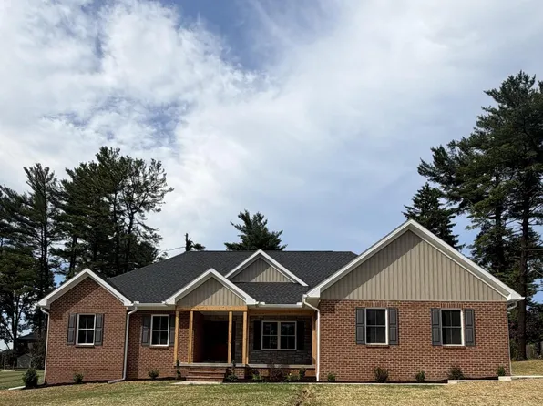 10822 Hershey Dr, Williamsport, MD 21795