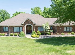409 Autumn Parc Ct, Fenton, MO 63026