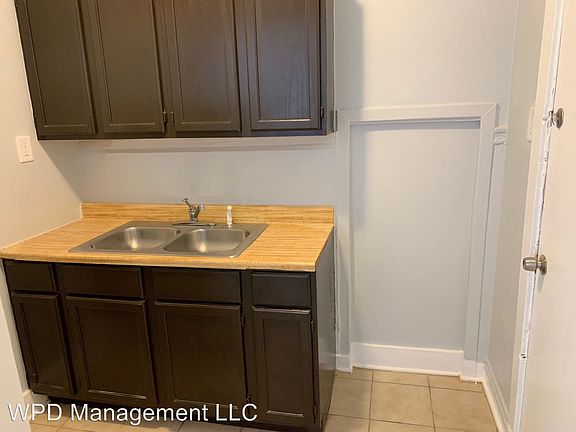 5th image of 7131 S Bennett Ave APT 2S